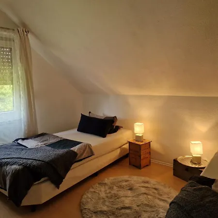 Rosindell Brunnenhaus Appartement Halle  Buitenkant foto